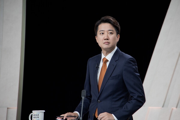 27일 서울 마포구 상암동 MBC 스튜디오에서 열린 정치 분야 TV토론회에 참석한 개혁신당 이준석 후보(사진=연합뉴스)