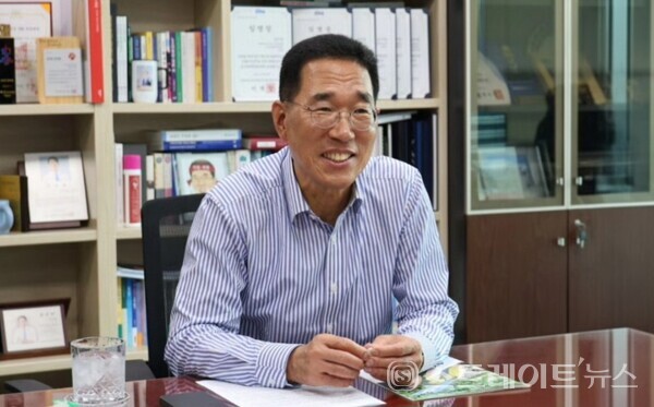 더불어민주당 김주영 의원(국회 환노위 여당 간사). 의원실. 