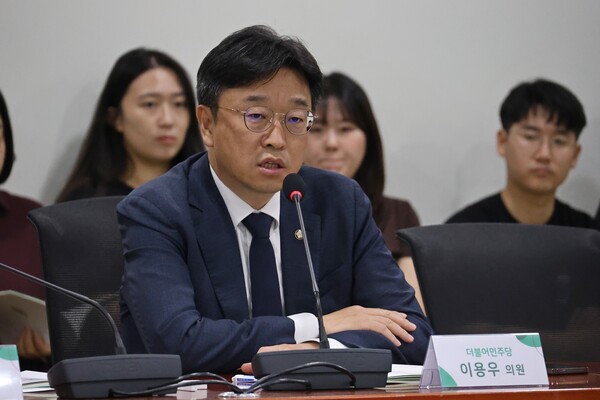 더불어민주당 이용우 의원. 의원 페이스북. 