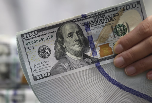 흔들리는 원화 가치에 환율관리도 비상이다. 연합뉴스 제공.